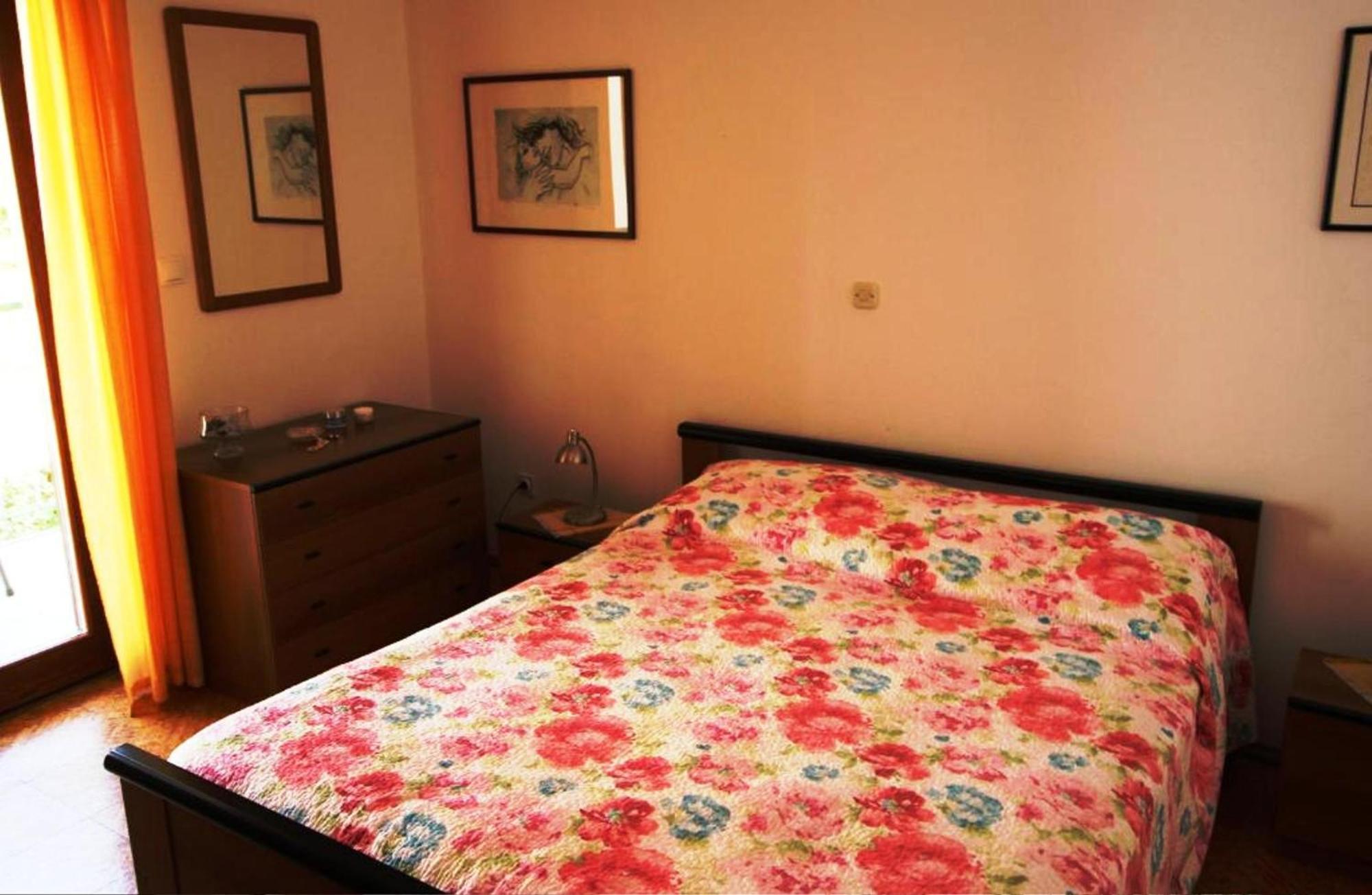 Renata Mare Apartments ロヴィニ エクステリア 写真
