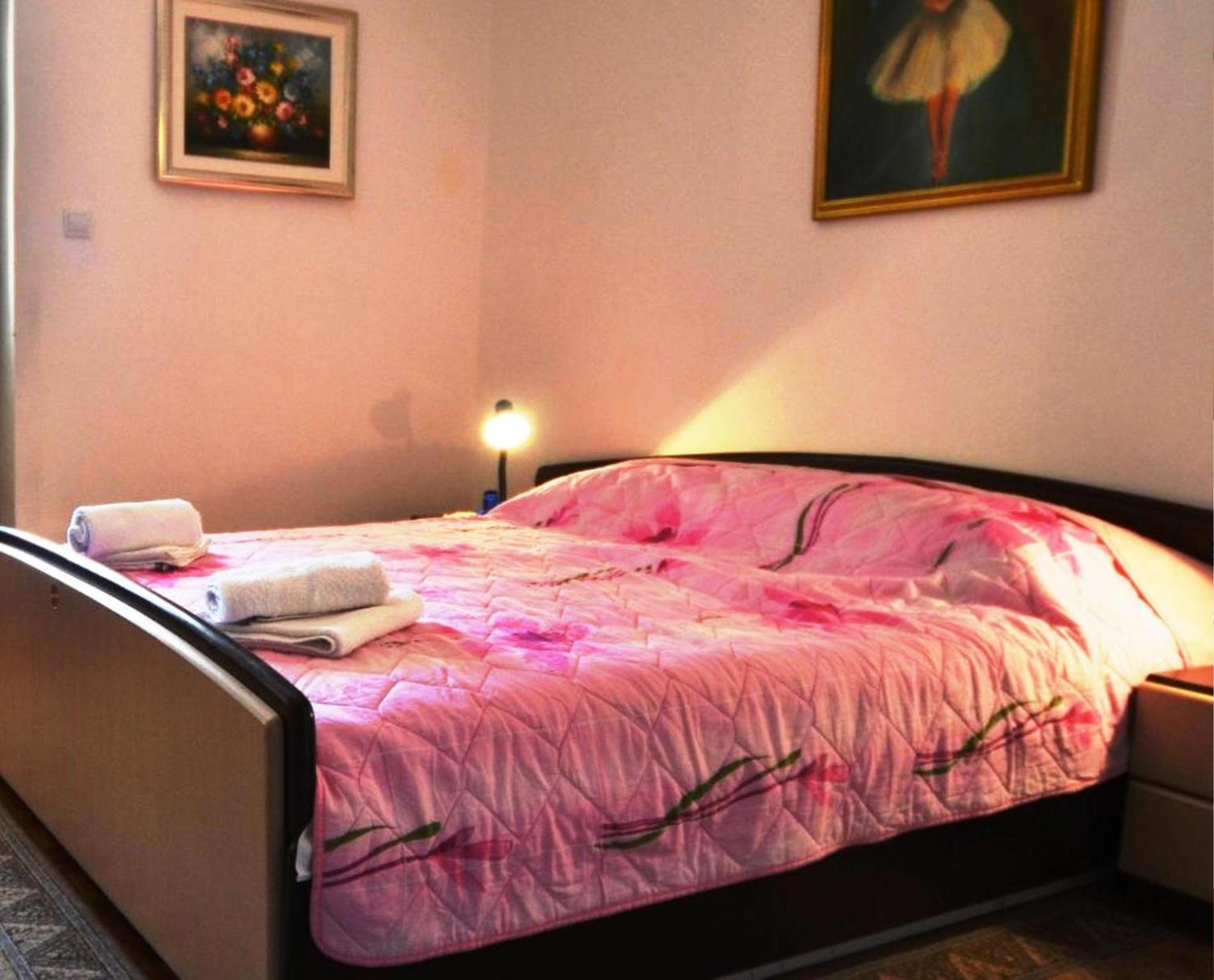 Renata Mare Apartments ロヴィニ エクステリア 写真